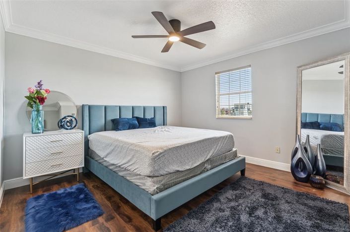 Image No.20-6 Bed House for sale