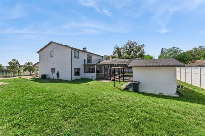 Image No.35-6 Bed House for sale