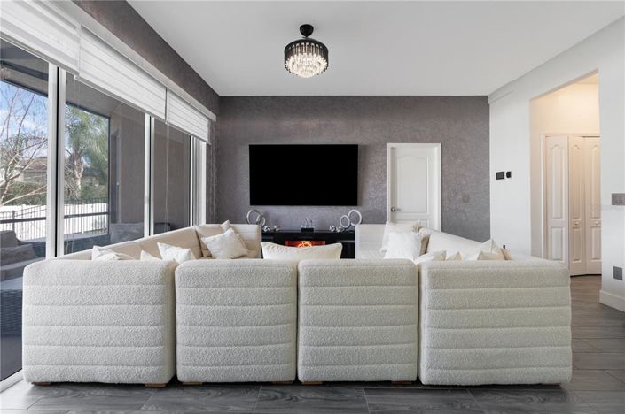 Image No.37-4 Bed House for sale