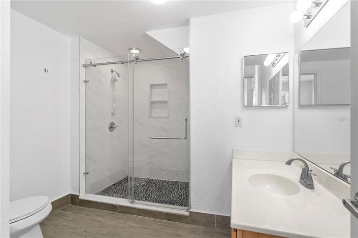 Image No.9-3 Bed Apartment for sale