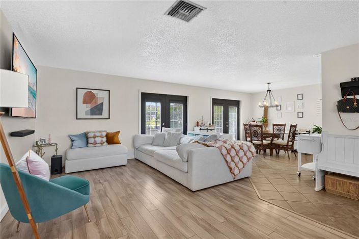 Image No.2-Maison de 2 chambres à vendre à Saint John