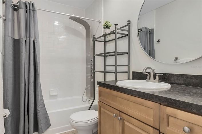 Image No.14-3 Bed Townhouse for sale