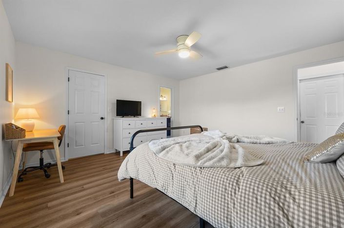 Image No.32-3 Bed House for sale