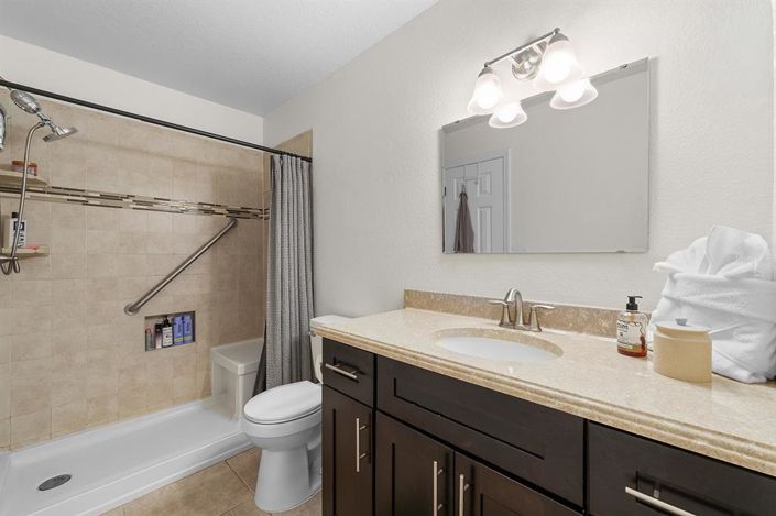 Image No.34-3 Bed House for sale