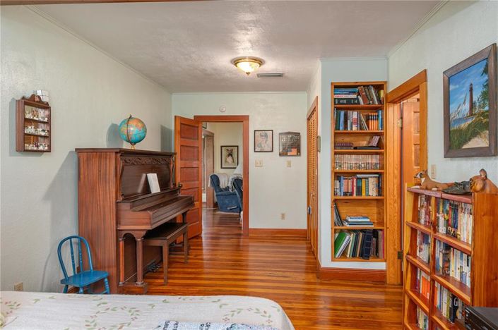 Image No.35-2 Bed House for sale