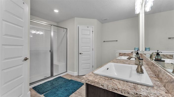 Image No.17-4 Bed House for sale