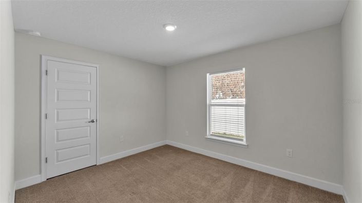 Image No.18-4 Bed House for sale