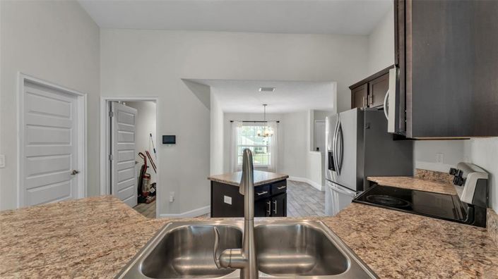 Image No.6-4 Bed House for sale