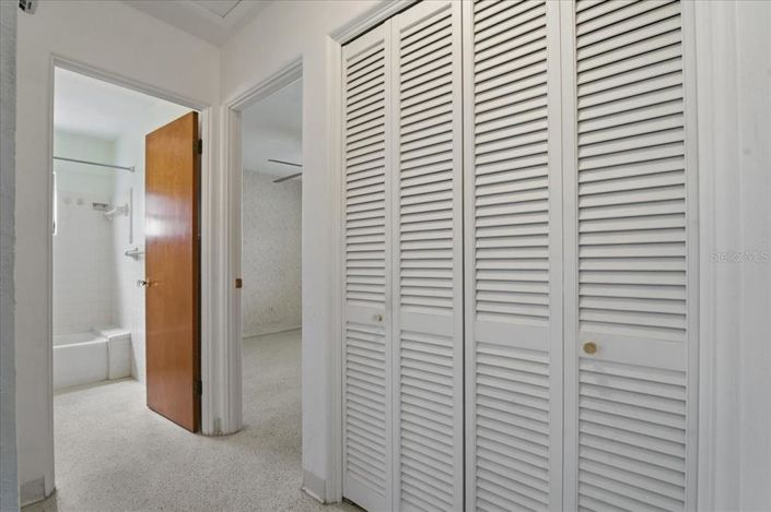 Image No.17-2 Bed House for sale