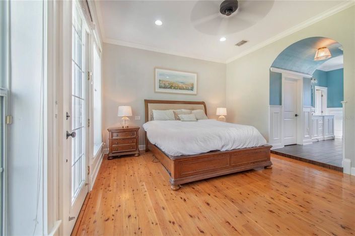 Image No.29-5 Bed House for sale