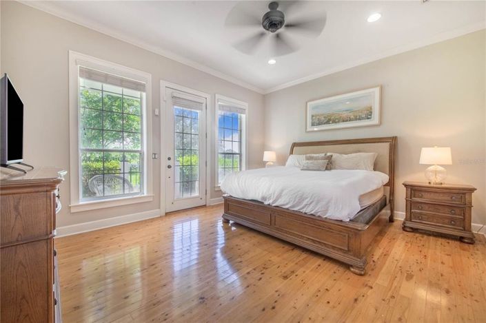 Image No.30-5 Bed House for sale