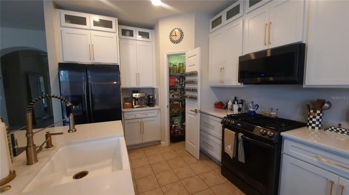 Image No.3-Maison de 4 chambres à vendre à Saint John