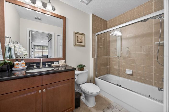 Image No.18-3 Bed Apartment for sale