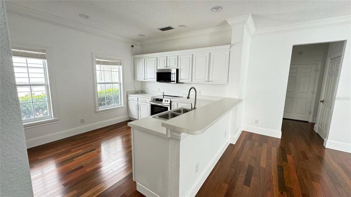 Image No.16-3 Bed House for sale