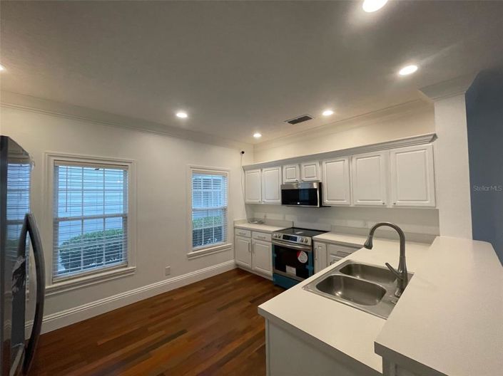 Image No.20-3 Bed House for sale