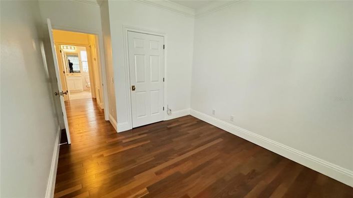 Image No.27-3 Bed House for sale