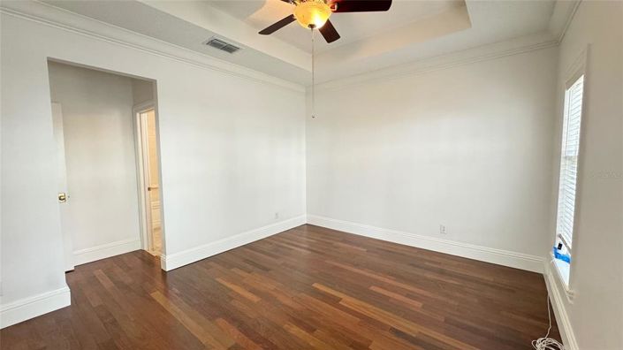 Image No.8-3 Bed House for sale