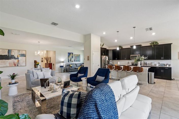 Image No.19-4 Bed House for sale