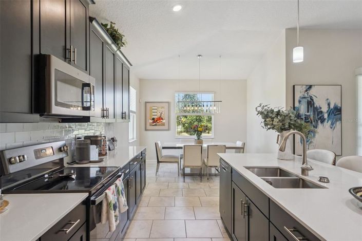 Image No.22-4 Bed House for sale