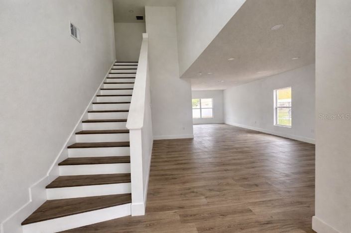 Image No.4-5 Bed House for sale