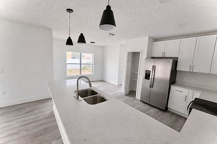 Image No.5-5 Bed House for sale