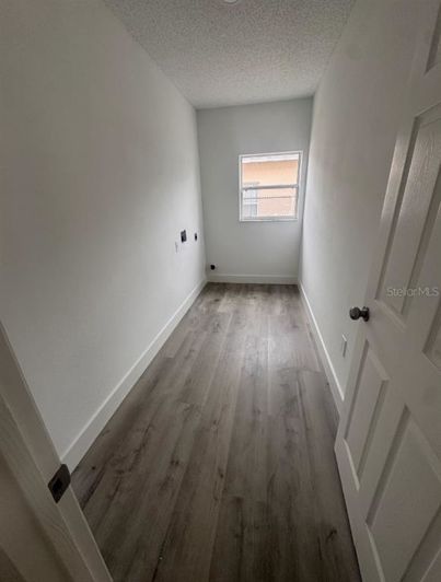 Image No.9-5 Bed House for sale