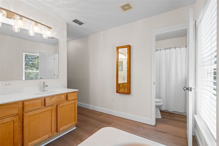 Image No.20-3 Bed House for sale