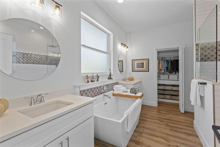 Image No.24-3 Bed House for sale