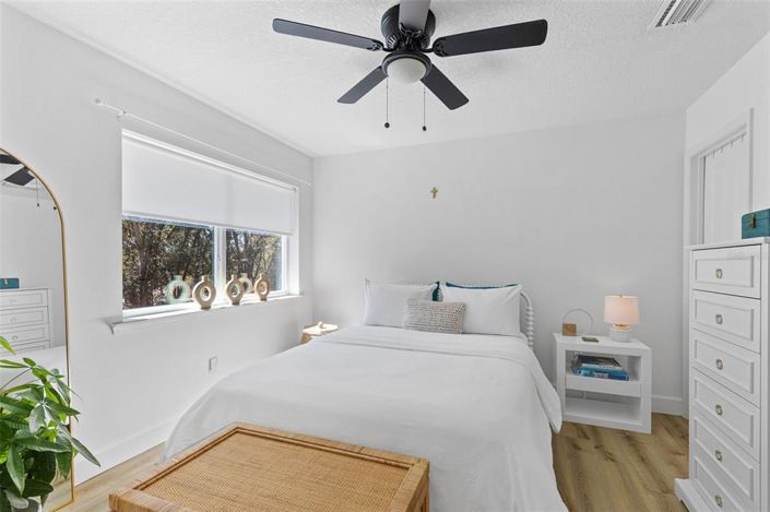 Image No.38-3 Bed House for sale