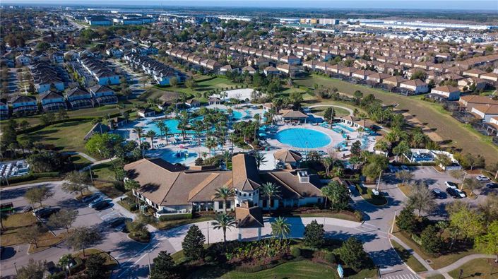 Image No.45-4 Bed Townhouse for sale