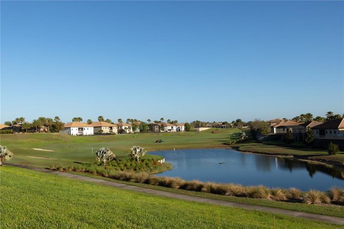 Image No.47-4 Bed Townhouse for sale