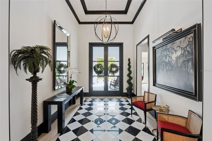 Image No.2-4 Bed House for sale