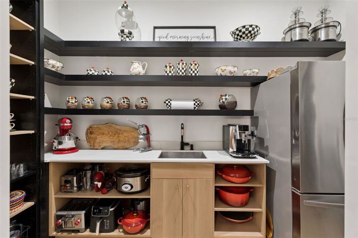 Image No.21-4 Bed House for sale