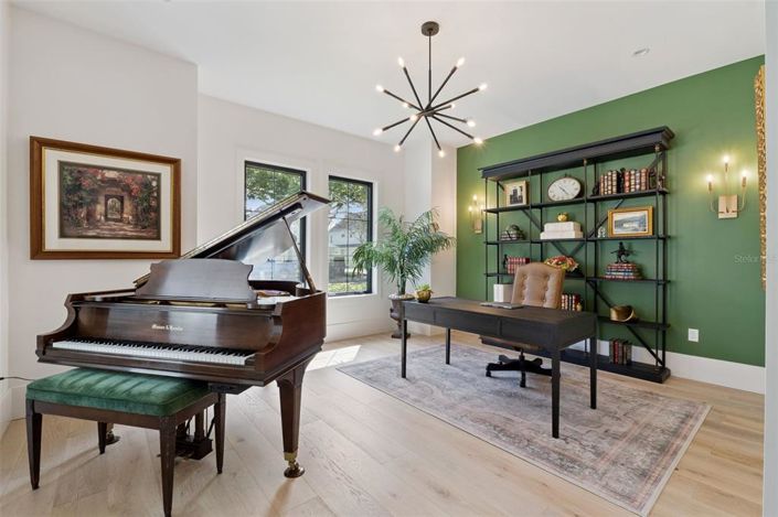 Image No.32-4 Bed House for sale