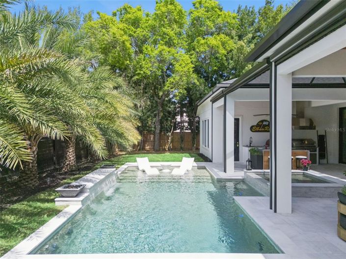 Image No.56-4 Bed House for sale