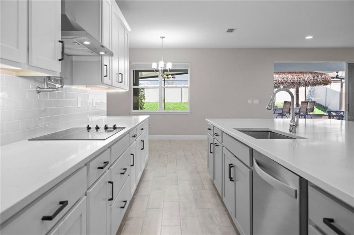 Image No.11-5 Bed House for sale