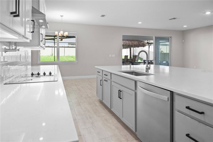 Image No.29-5 Bed House for sale