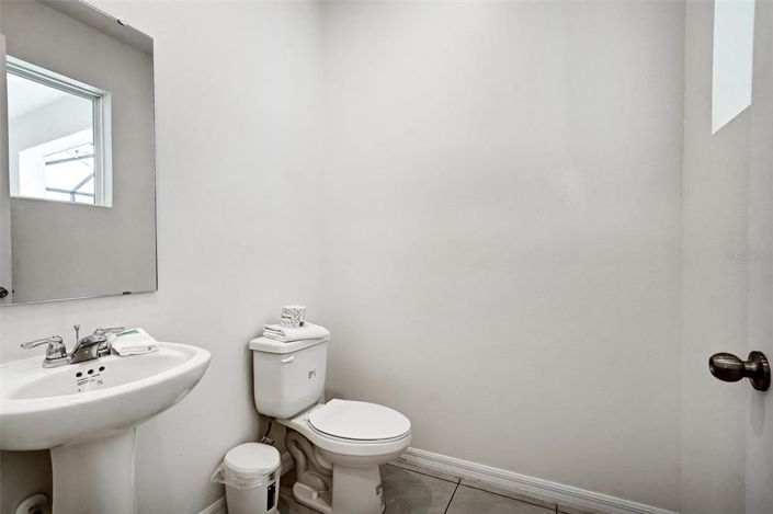 Image No.31-6 Bed House for sale