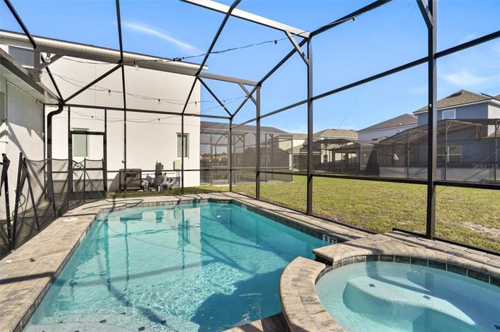 Image No.33-6 Bed House for sale