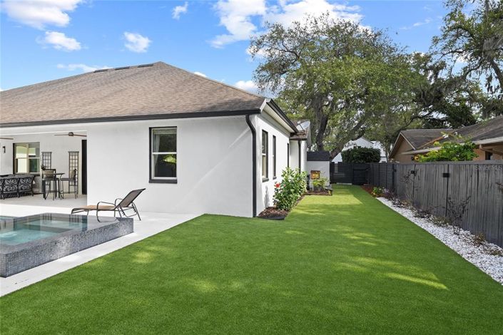 Image No.44-4 Bed House for sale