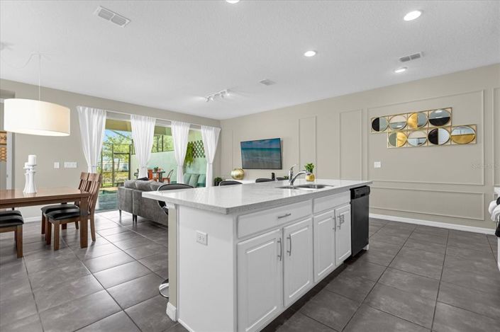 Image No.10-5 Bed Townhouse for sale