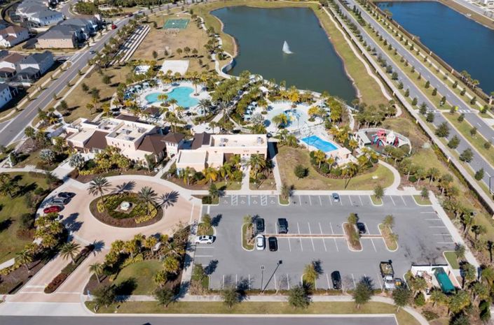 Image No.52-5 Bed Townhouse for sale