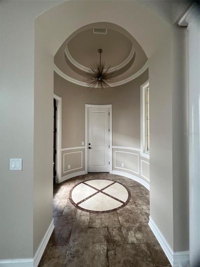 Image No.17-4 Bed House for sale