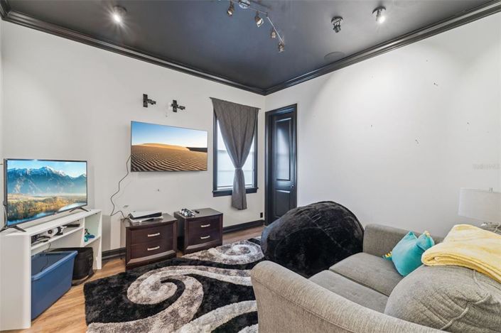 Image No.39-4 Bed House for sale
