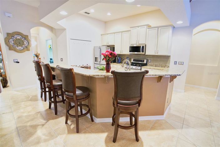 Image No.12-4 Bed House for sale