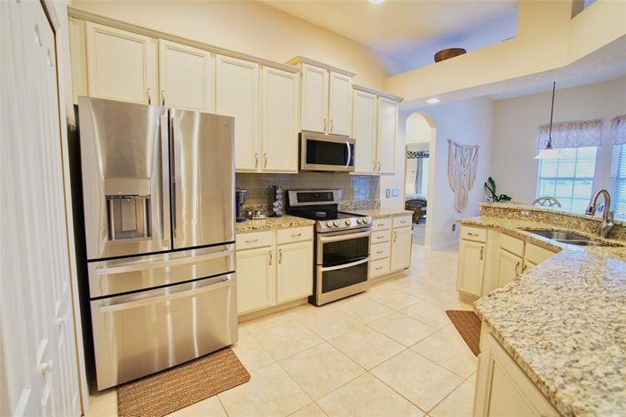 Image No.9-4 Bed House for sale