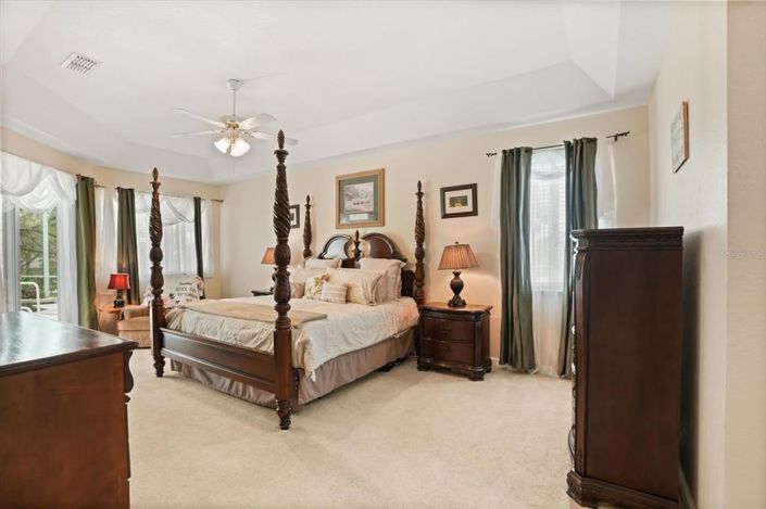 Image No.18-4 Bed House for sale