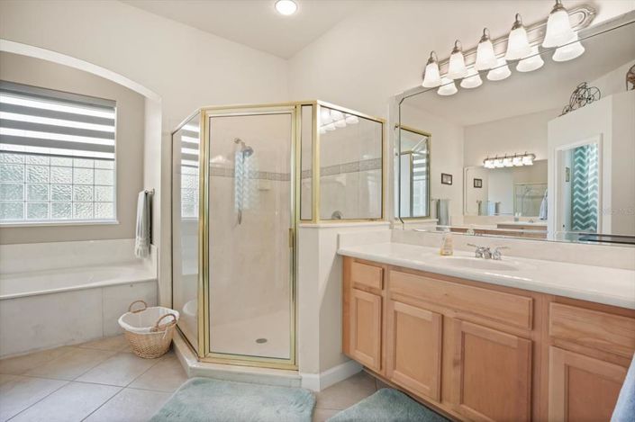 Image No.21-4 Bed House for sale