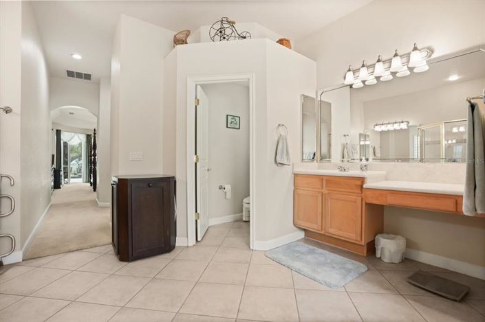 Image No.22-4 Bed House for sale