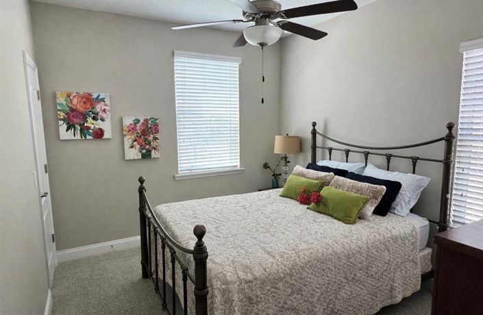 Image No.10-3 Bed House for sale